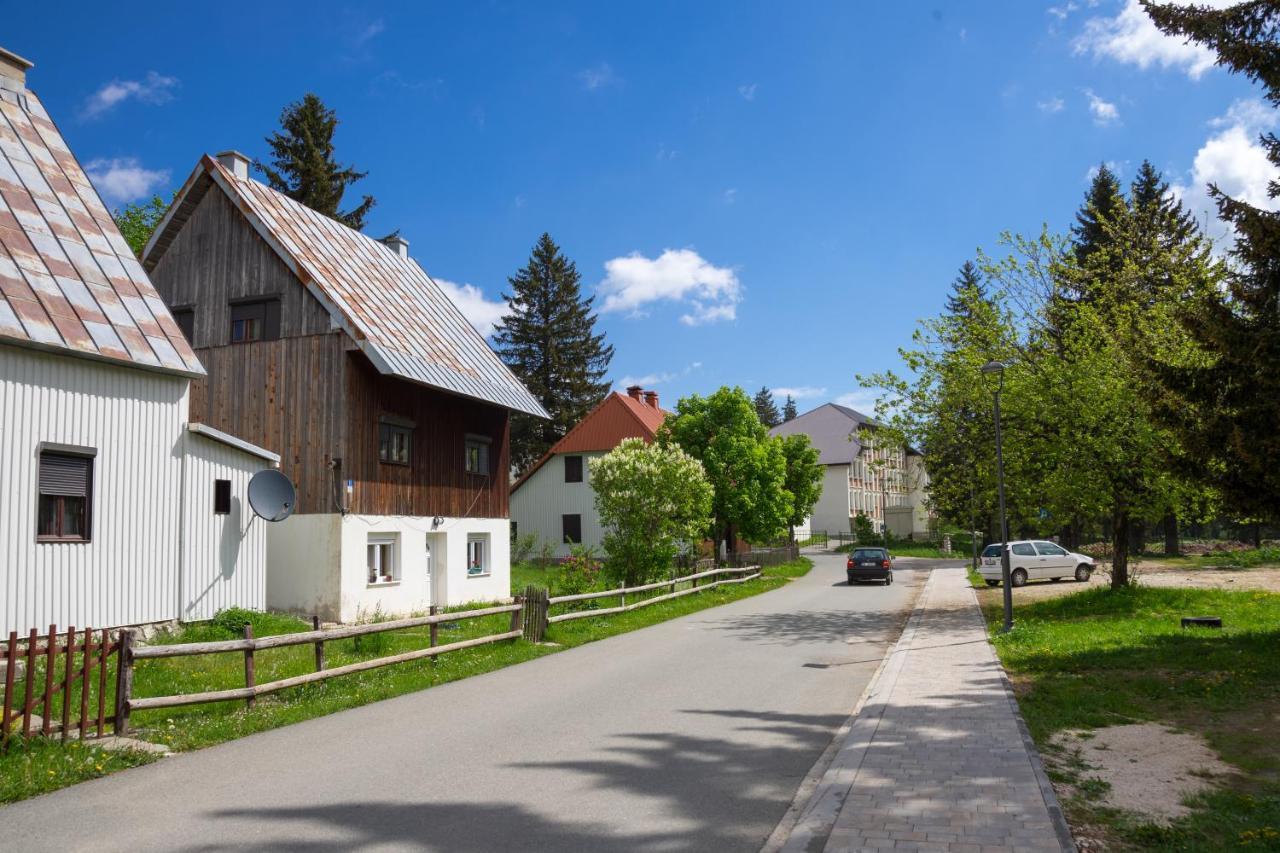 Apartman Micun Bozovic Apartman *
